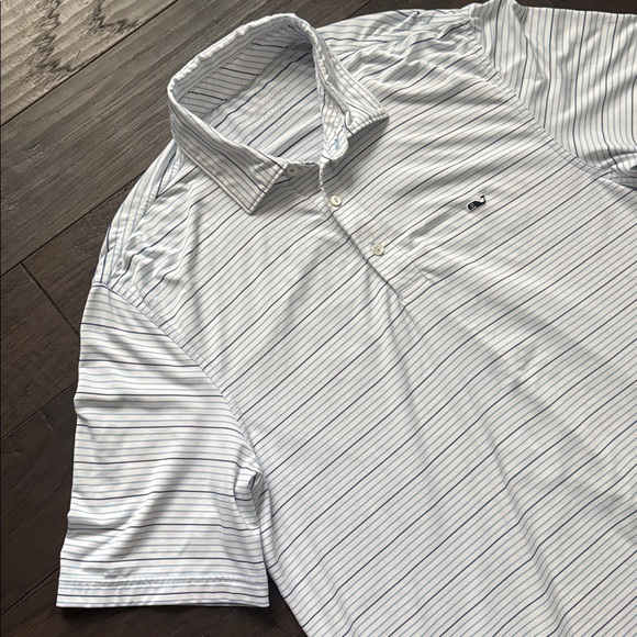 Vineyard Vines Performance Men’s Polo Size Medium White w/ Blue Stripes - Picture 2 of 6
